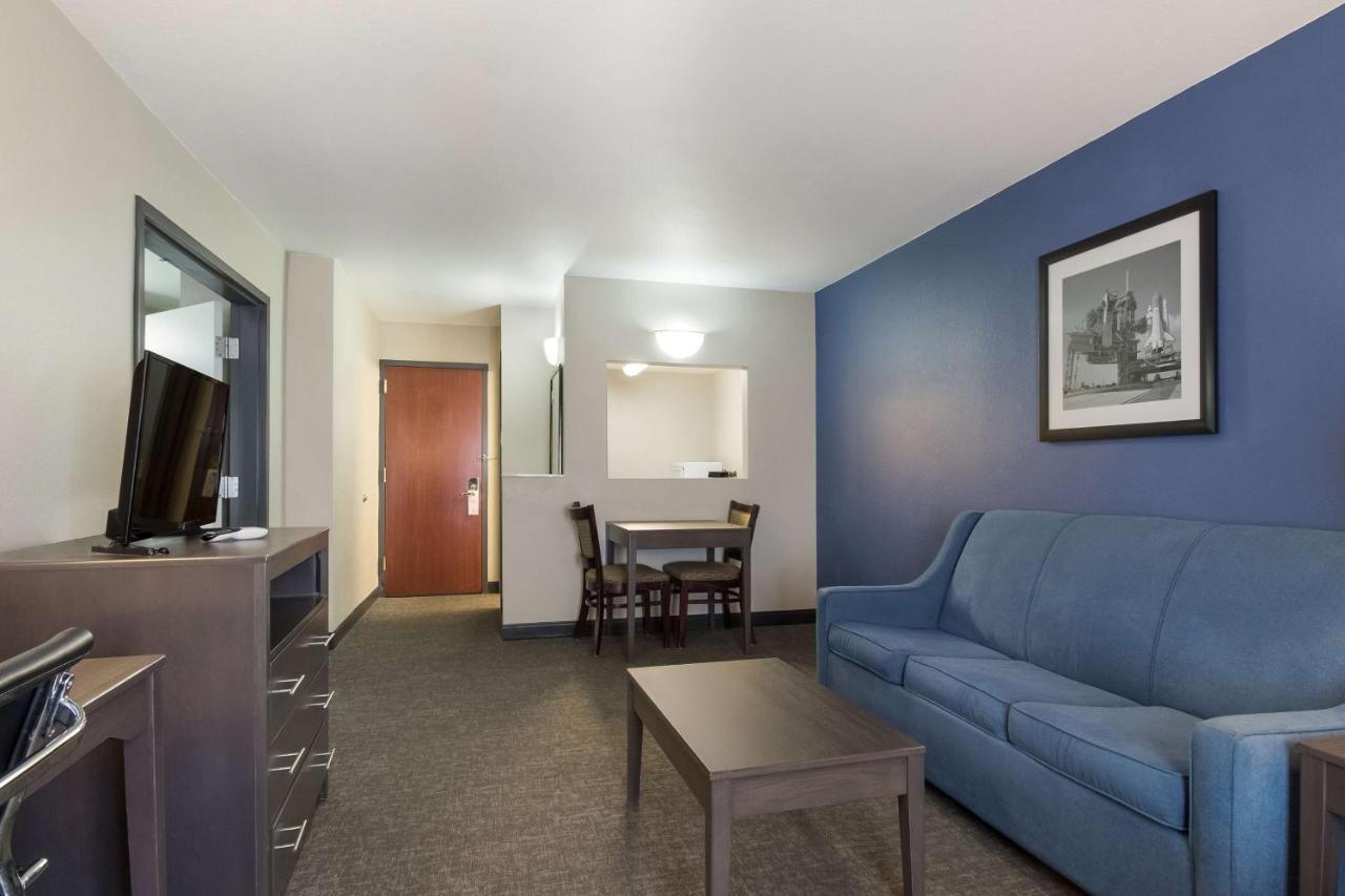 Surestay Plus Hotel By Best Western Houston Medical Center Экстерьер фото